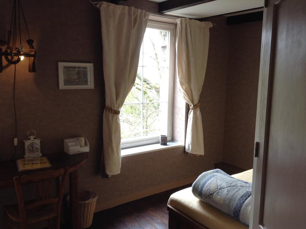 Aux Sources De L'Yonne Bed & Breakfast Glux-en-Glenne ภายนอก รูปภาพ